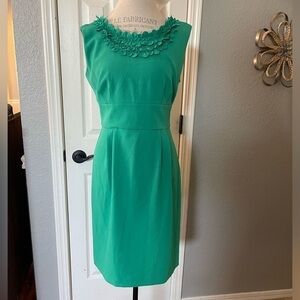 Dress Barn Green Sleeveless Sheath Dress With Ruffled Neckline Size 10